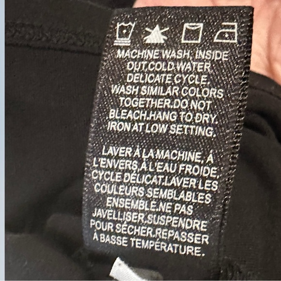 456 - 🌻 Black Puff Sleeve Top - Picture 11 of 14